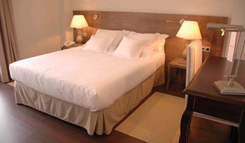 Hotel Maria Jimena Ocaña الغرفة الصورة